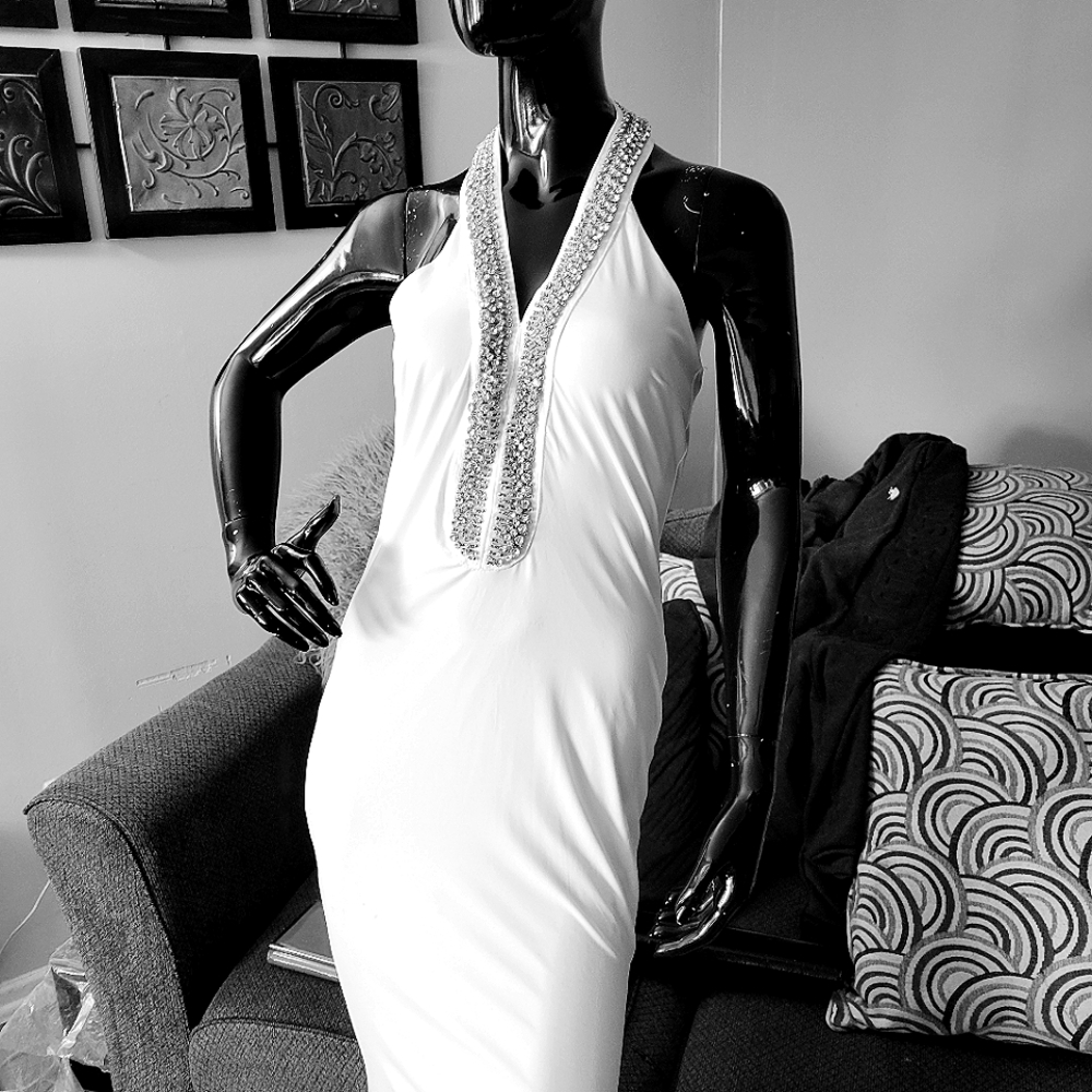 🔥White Halter Style Rhinestone Gown!